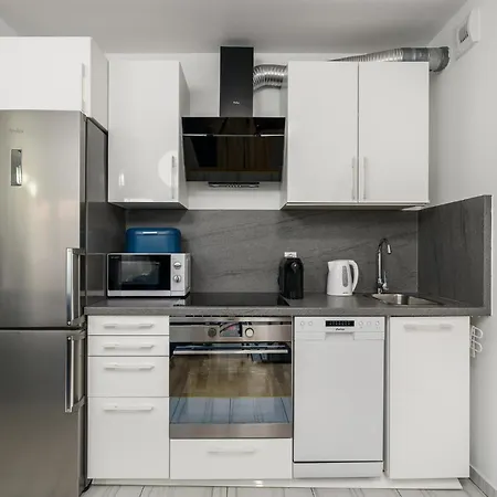 Sleepway - Strzelecka 29a-15 *